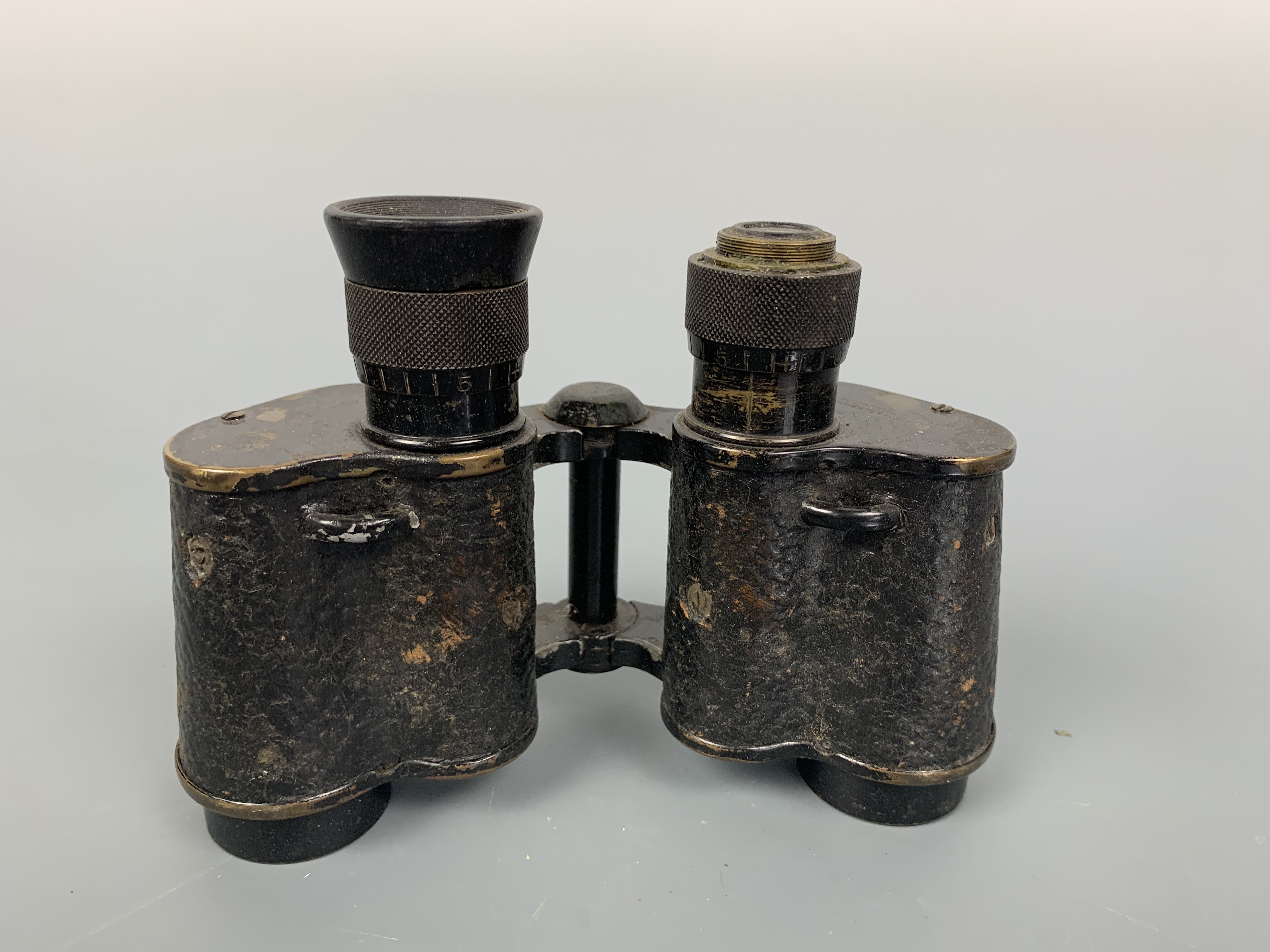 Two sets of Great War British army binoculars together with 1940 dated No 2 prismatic prismatic - Image 4 of 7
