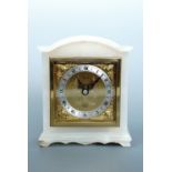 A Elliott white onyx mantle clock, mid 20th Century, 16 cm high