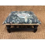 A Victorian spindle gallery foot stool, 34 cm x 28 cm