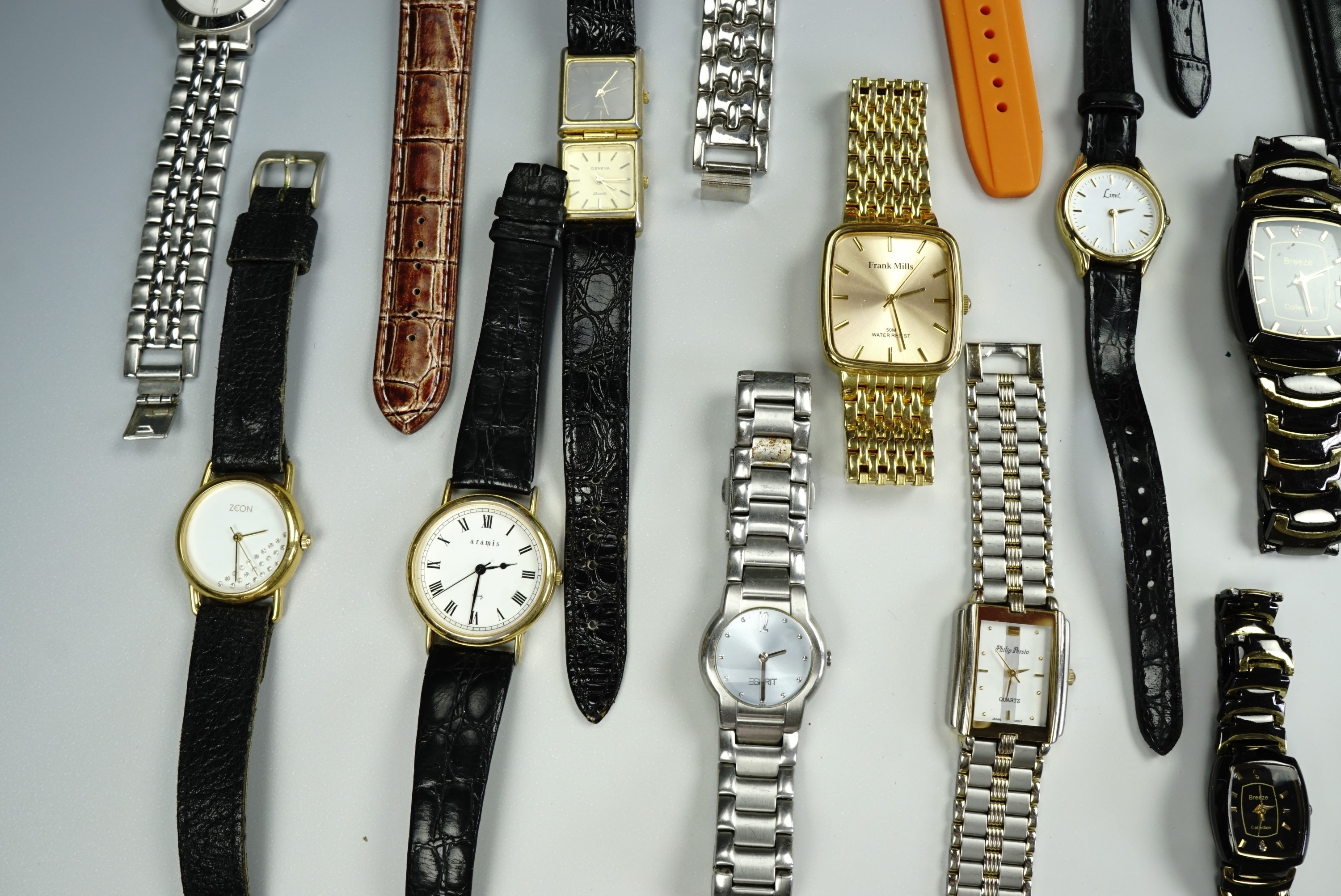 A quantity of watches inc Cotton, Accurist etc` - Image 6 of 6