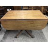 A Regency mahogany Pembroke table, 104 cm x 118 cm (open) x 73 cm high