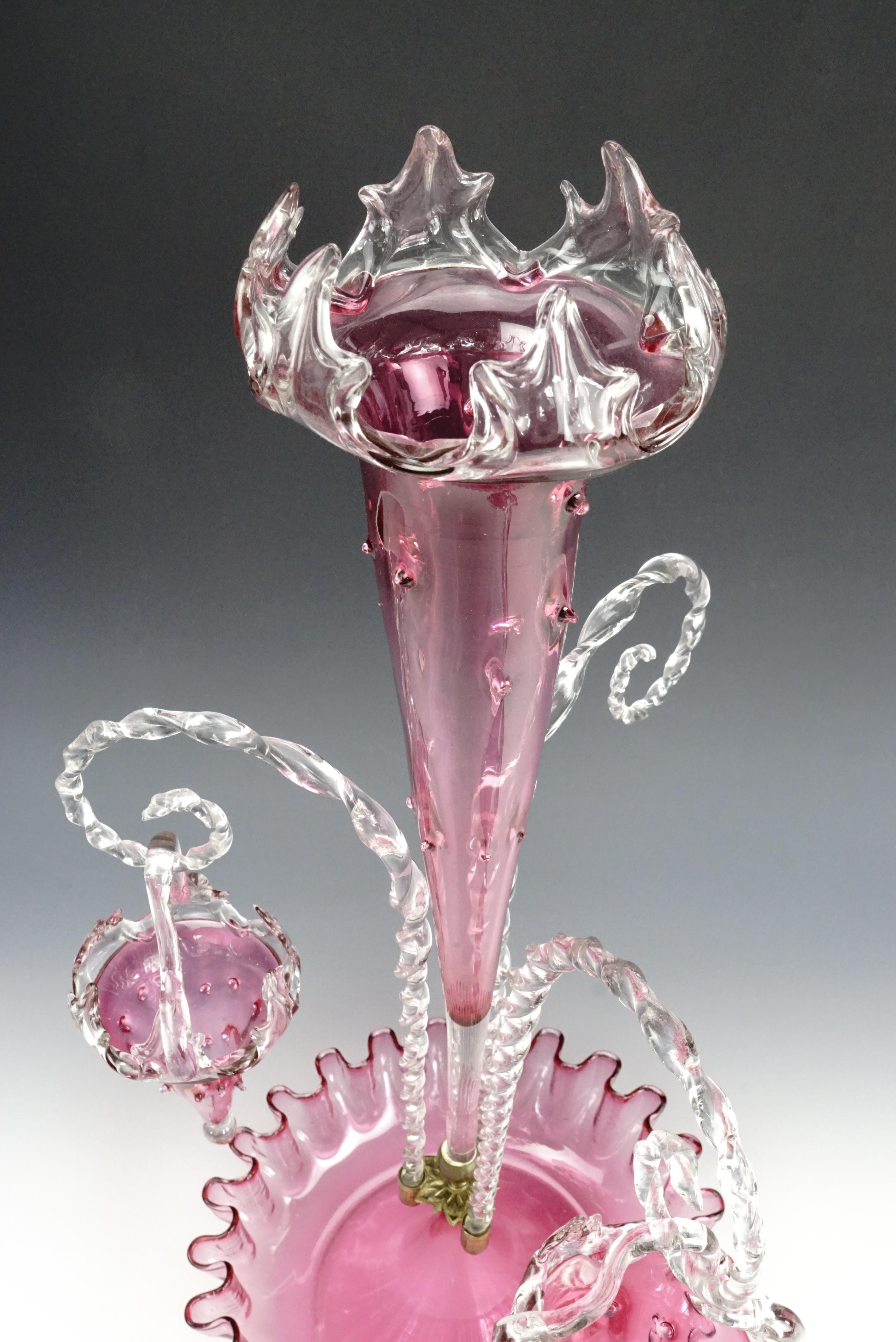 A Victorian pink vaseline glass table centrepiece epergne, 58 cm - Image 3 of 3