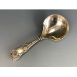A William IV silver caddy spoon, Queen's pattern, Jonathan Hayne, London, 1830, 21.5 g