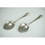 A pair of 1920s silver serving spoons, 20 cm, 151 g