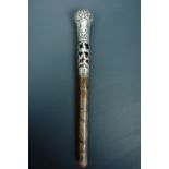 A late Victorian silver and agate parasol handle