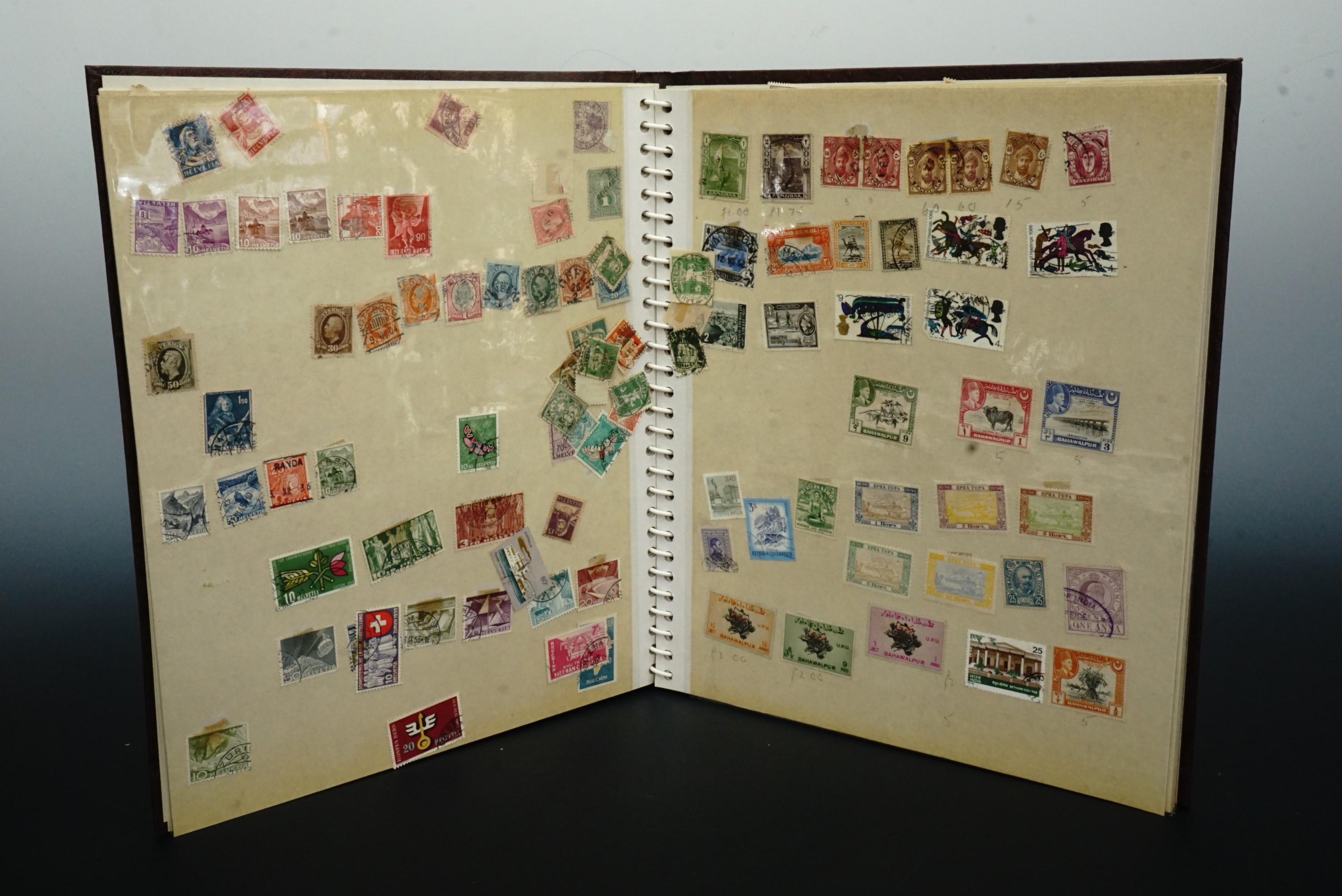 A large and varied quantity of vintage stamp albums and stamps, GB and world, 19th Century and - Image 3 of 8