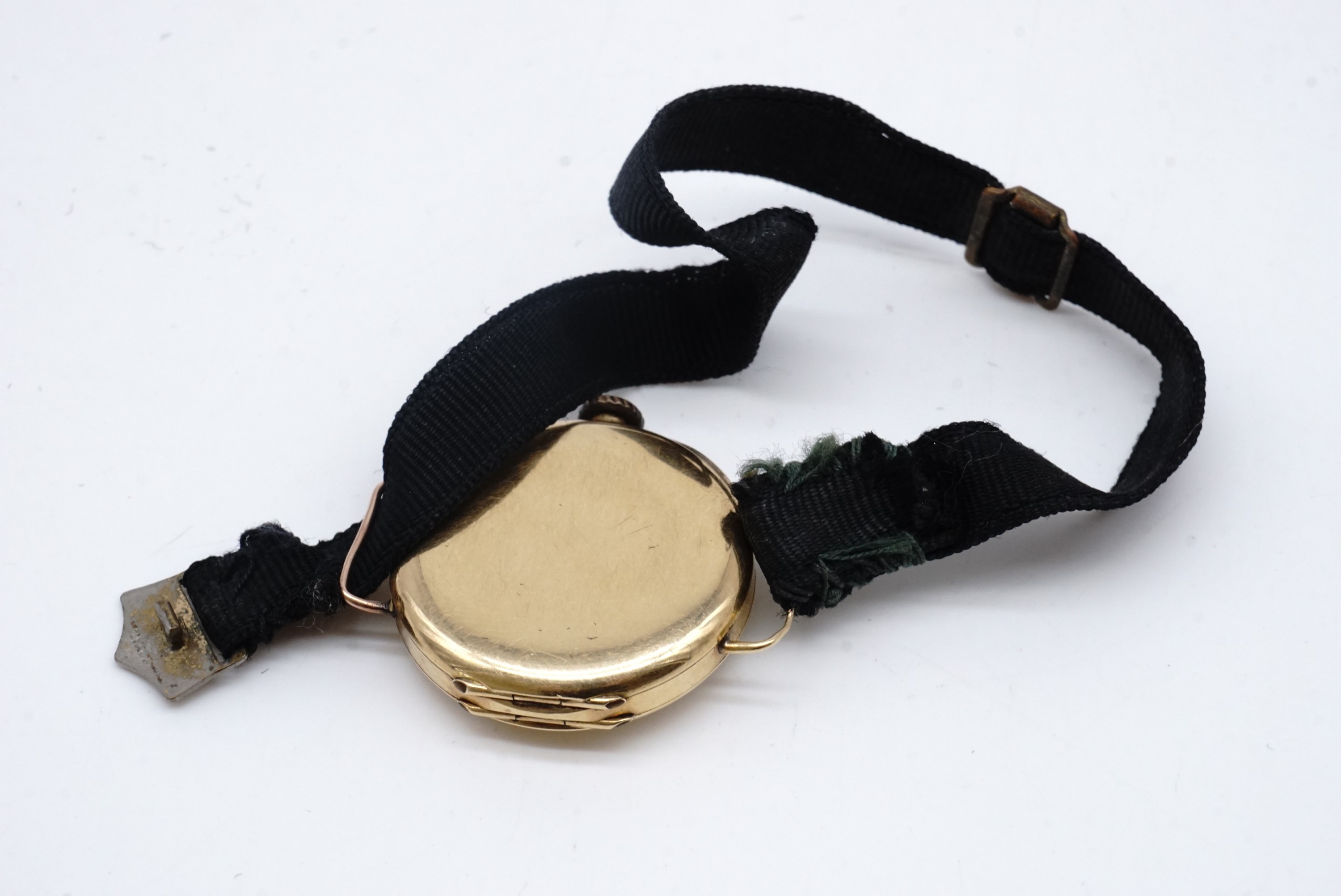 An early 20th Century lady's 18 ct gold wristlet watch, having a pin-set movement and circular - Image 2 of 2