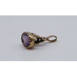 An amethyst and 9 ct gold fob seal pendant, 21 mm, 2.2 g