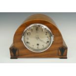 A Norland Art Deco style mantle clock, 32 x 22 cm