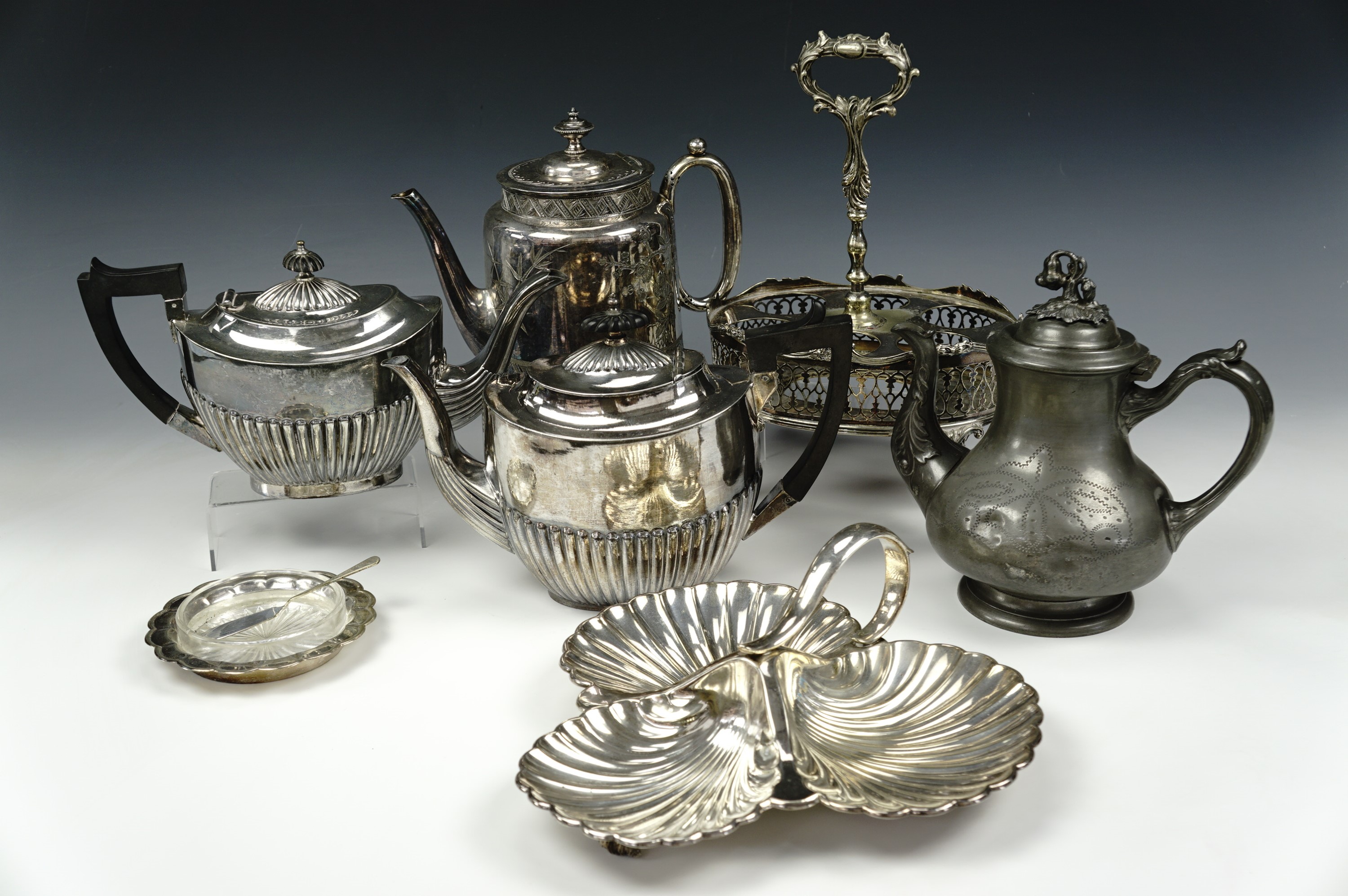 A quantity of electroplate including three teapots, an EPBM tea pot, butter dish etc