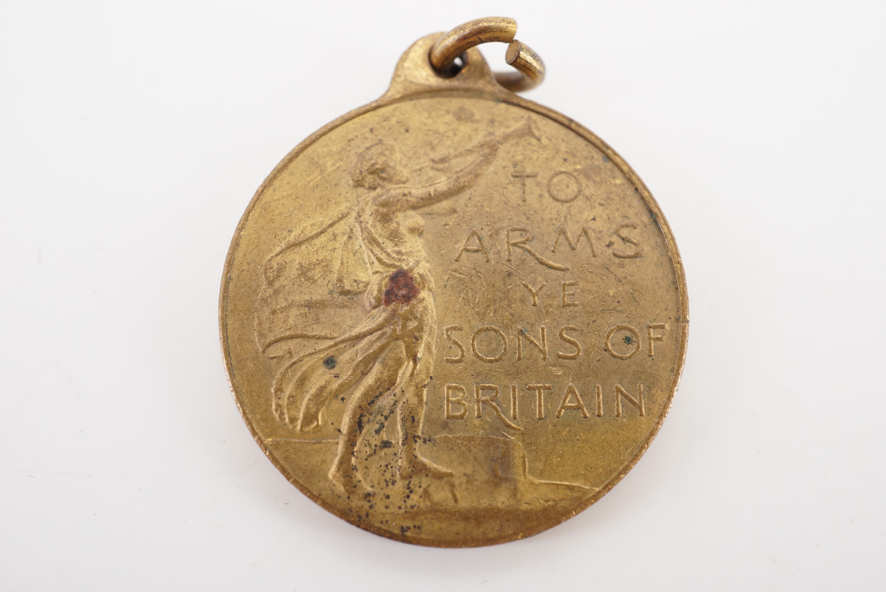 A 1915 Earl Kitchener "To Arms Ye Sons of Britain" medallion - Image 2 of 2