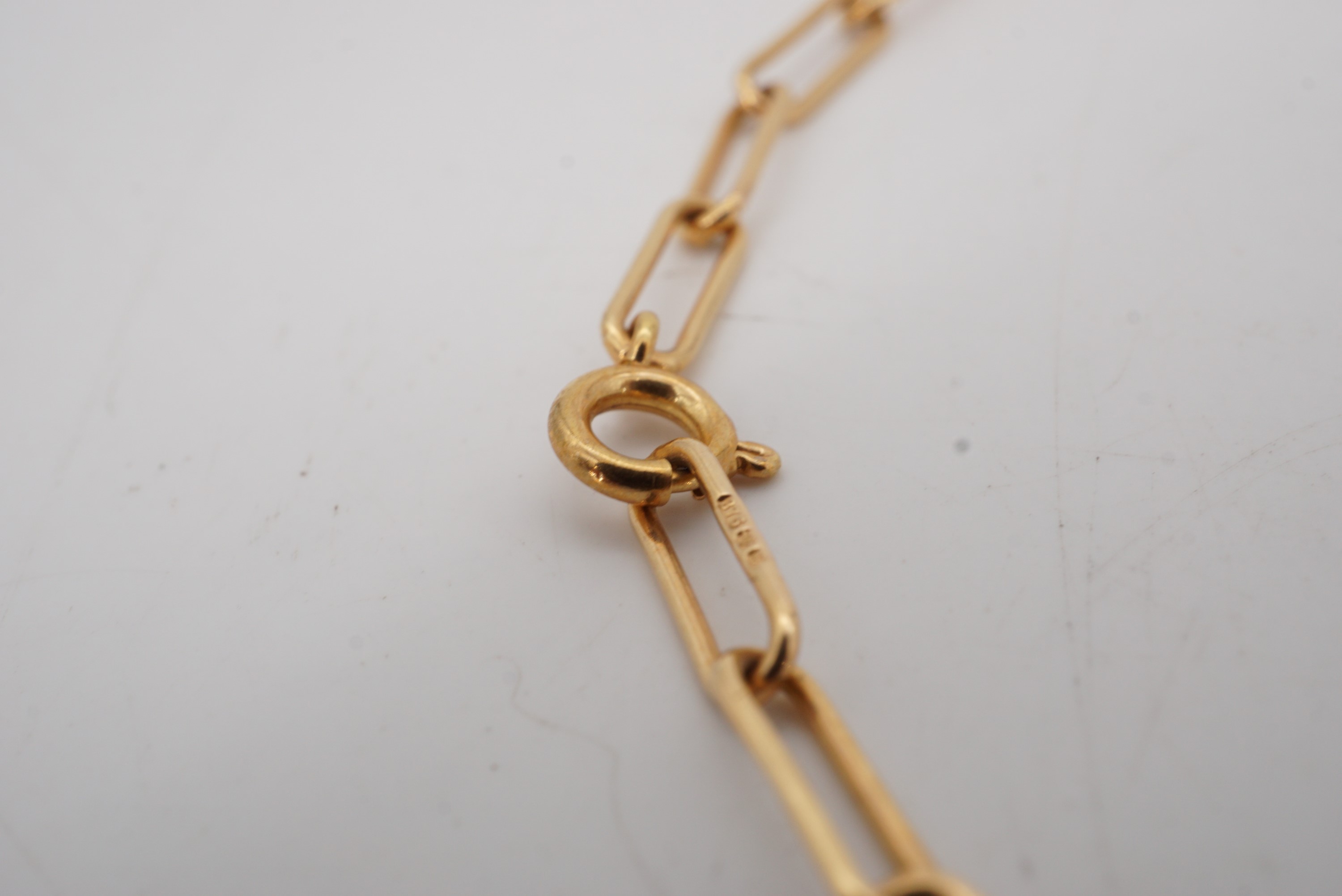 A 9 ct gold elongated belcher link neck chain, 38 cm, 5.8 g - Image 3 of 3