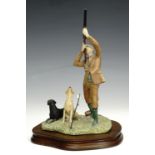 Boxed Border Fine Arts figurine 'Reaching for a High Bird - Labrador's Mixed', 26 cm