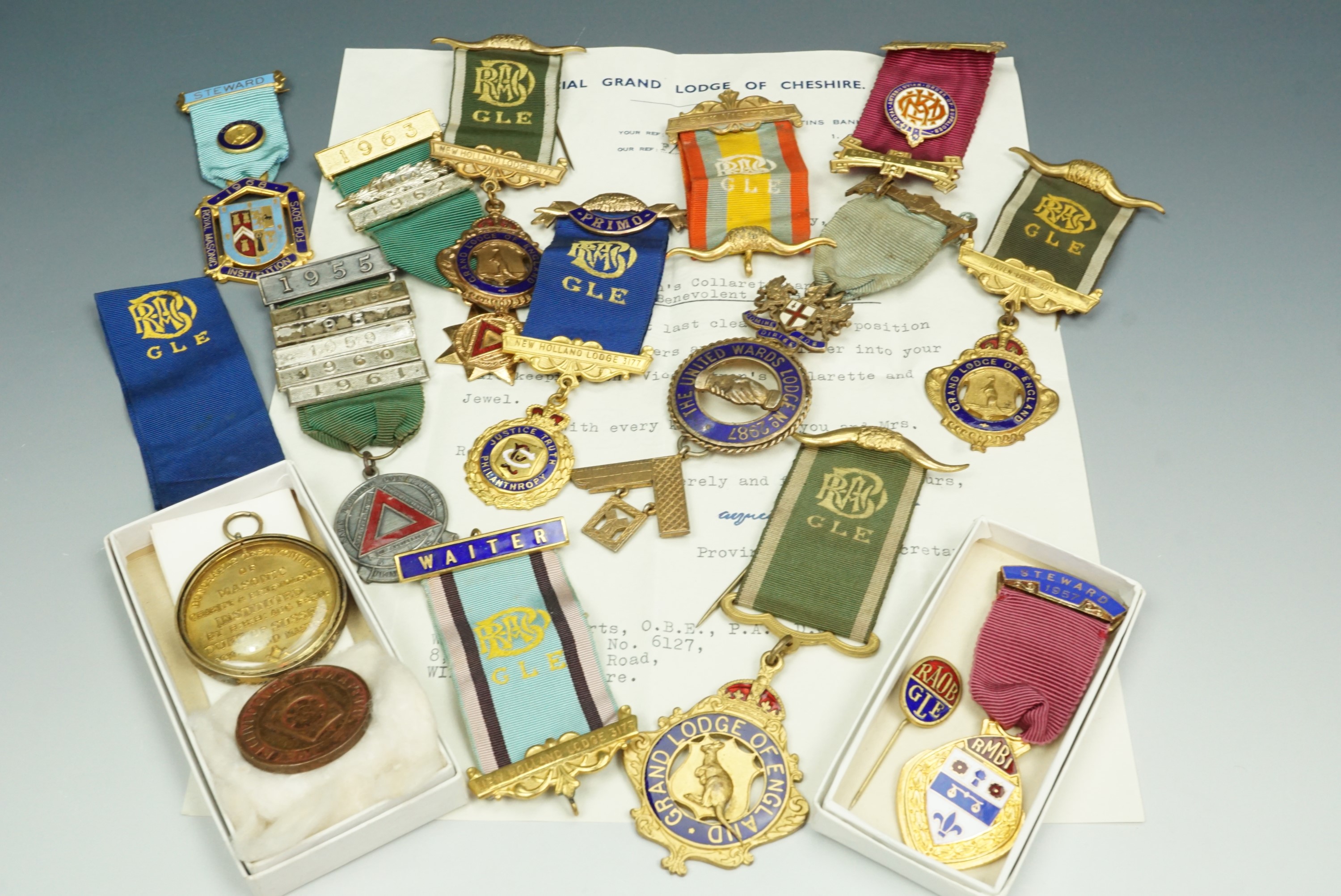 A quantity of Masonic and other friendly society jewels etc including a Royal Masonic Benevolent