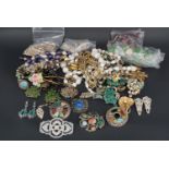 A quantity of vintage costume jewellery