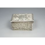 A late 19th Century American electroplate stamp box by the Meriden Silver Plate Co, 5 cm x 3 cm x