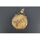 An 1879 Sovereign in a 9 ct gold pendant mount, 9.4 g