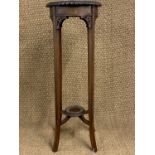 An early 20th Century mahogany jardiniere stand, 91 cm