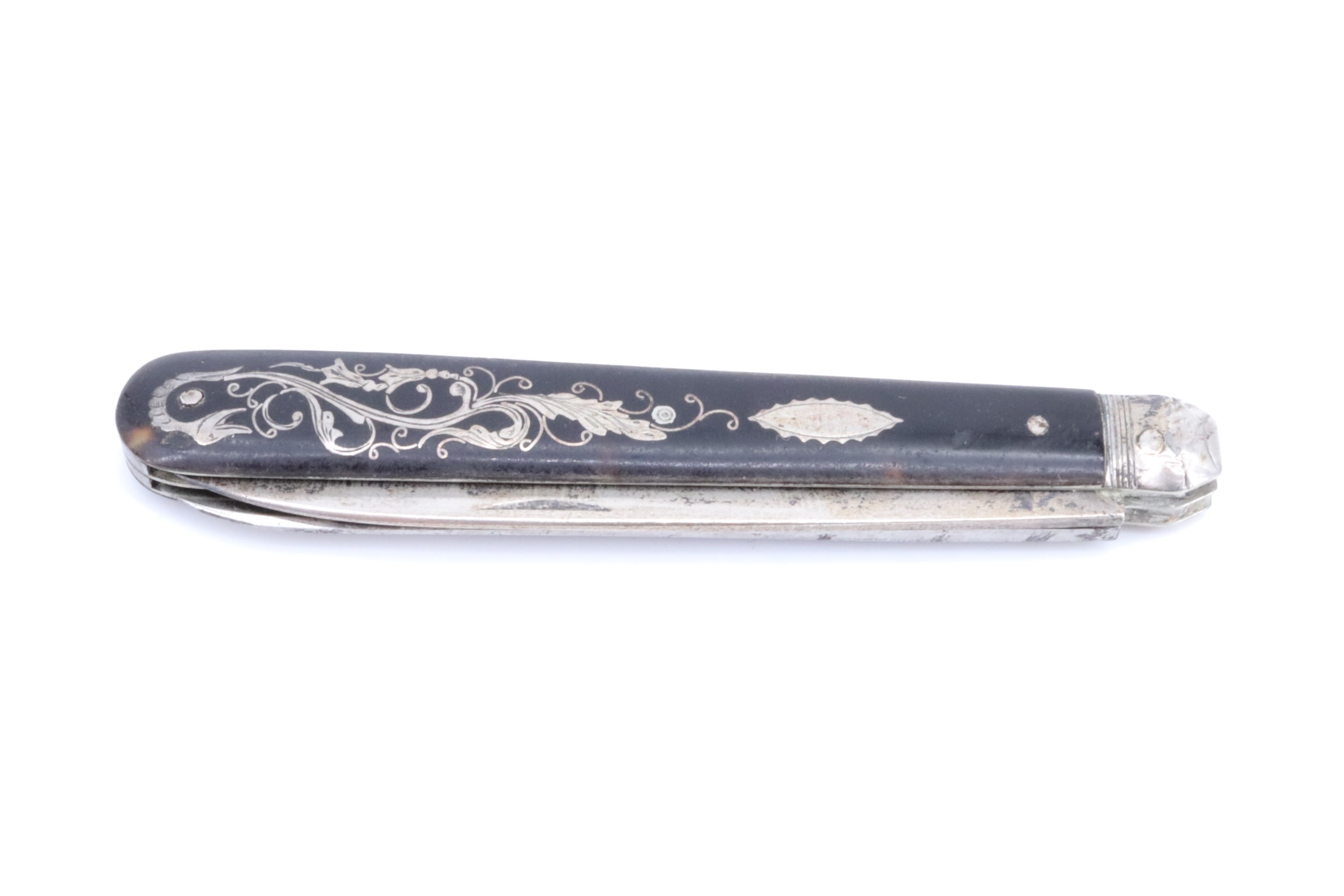 A fine 19th Century European pocket folding knife, having two blades, respectively in white metal - Image 3 of 3