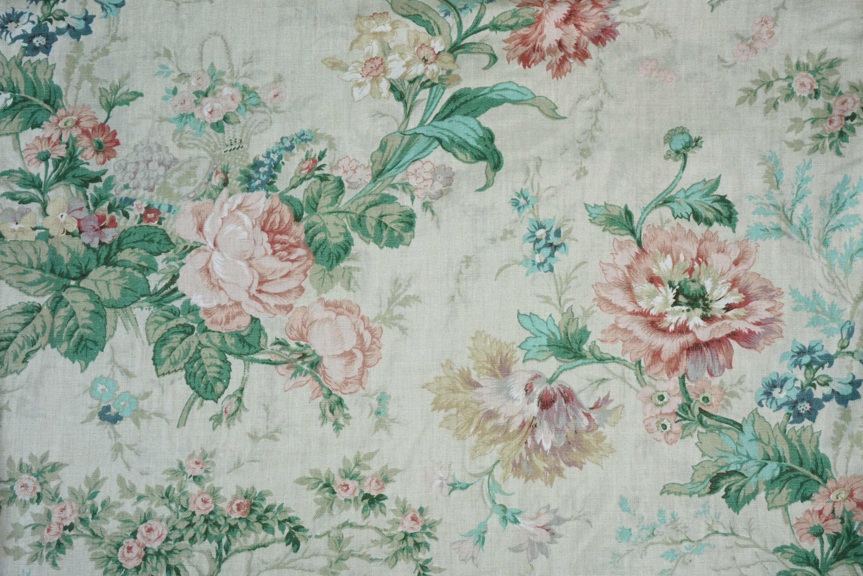 A quantity of vintage interlined and other curtains, together with a pelmet - Image 8 of 11