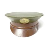 A Second World War sweetheart powder compact in the form of a US Army officer's cap, 4.5 cm