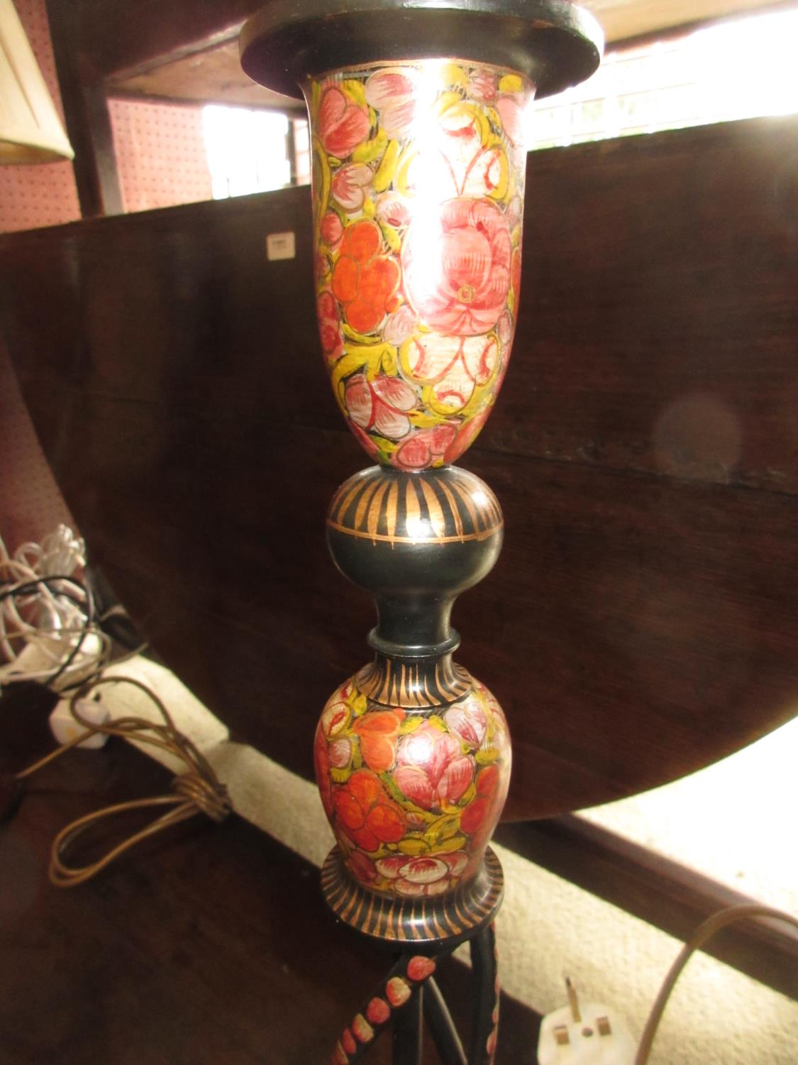 Set of three Kashmiri floral decorated table lamps All are straight and in good condition but they - Image 5 of 10