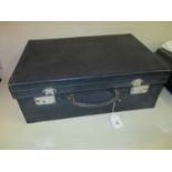 Early 20th Century gentleman's blue leather dressing case by Alexander Clark Co. Ltd.