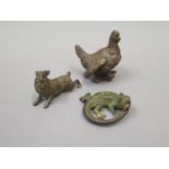 Small Austrian cold painted bronze figure of a lizard, 1.5ins wide, similar figure of a hare and