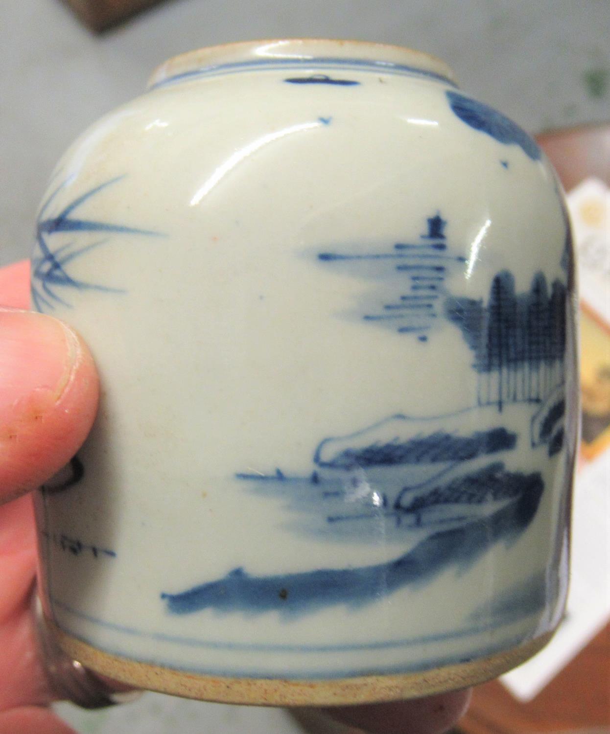 Small Chinese porcelain brush pot, blue and white decorated with figures and a deer in a - Image 4 of 6
