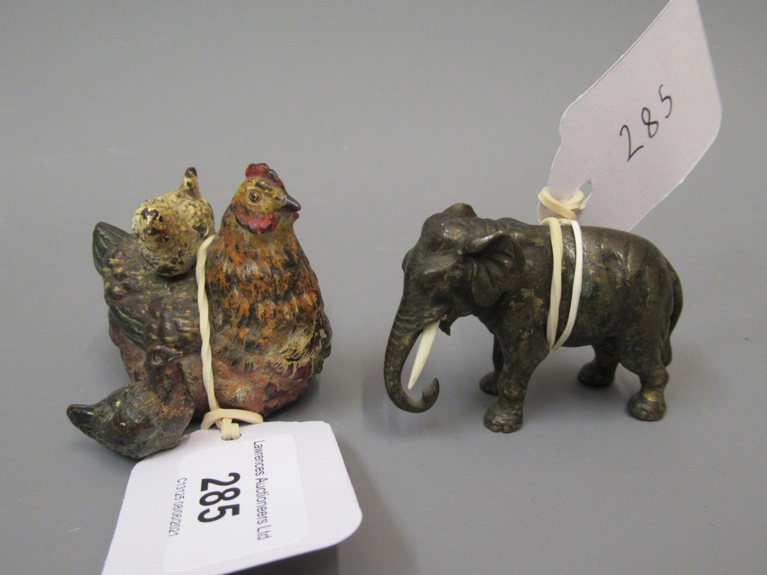 Small Austrian cold painted bronze group of a hen with chicks, 2ins x 2.25ins together with a