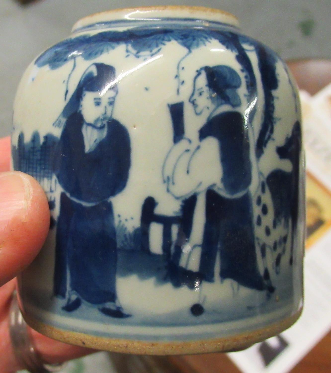 Small Chinese porcelain brush pot, blue and white decorated with figures and a deer in a - Image 3 of 6