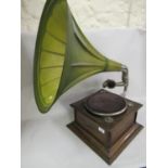 Early 20th Century table model wind up gramophone by Dulcetto, with original two tone green finished