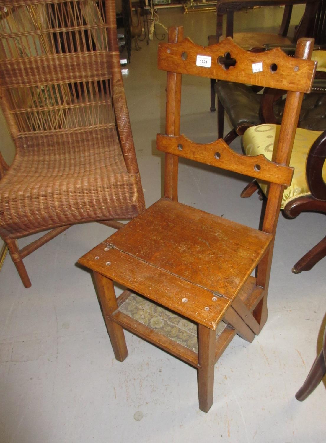 19th Century oak metamorphic library step / side chair of Gothic design (at fault)