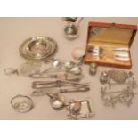 Set of six plated knife rests together with a quantity of small silver plated items