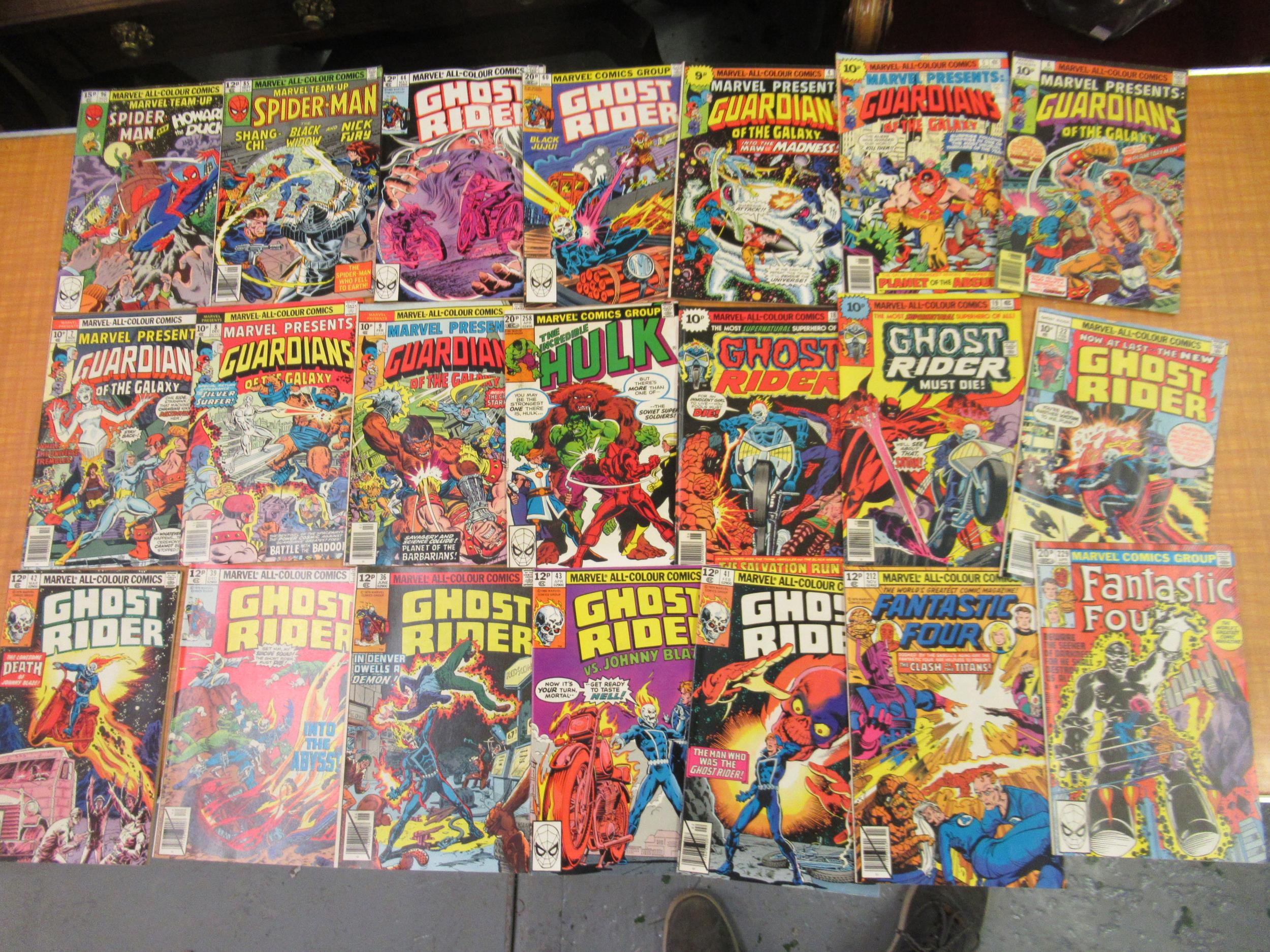 Tray containing a quantity of various Marvel comics including Ghostrider, The Hulk, The Thing and - Image 5 of 7