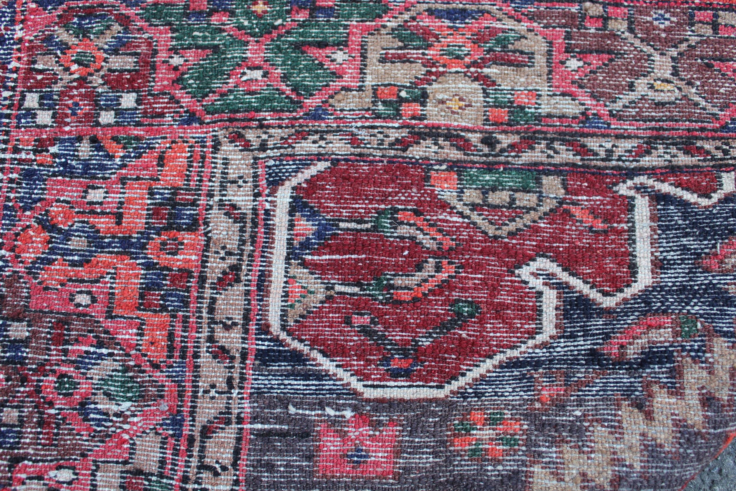 Zanjan rug with a medallion and all-over stylised design on a dark ground with borders, 2.06m x 1.4m - Image 4 of 4