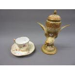 Late 19th Century Worcester blush ivory and gilt decorated pot pourri vase in the form of a bird
