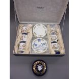 Boxed set of six modern Aynsley coffee cups and saucers, together with a blue glazed pottery inkwell