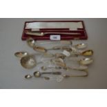 20th Century Sheffield silver marrow scoop, in a presentation box, together with a small quantity of