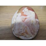 19th Century cameo brooch in the form of a classical figure raising a dagger above another, 57 x