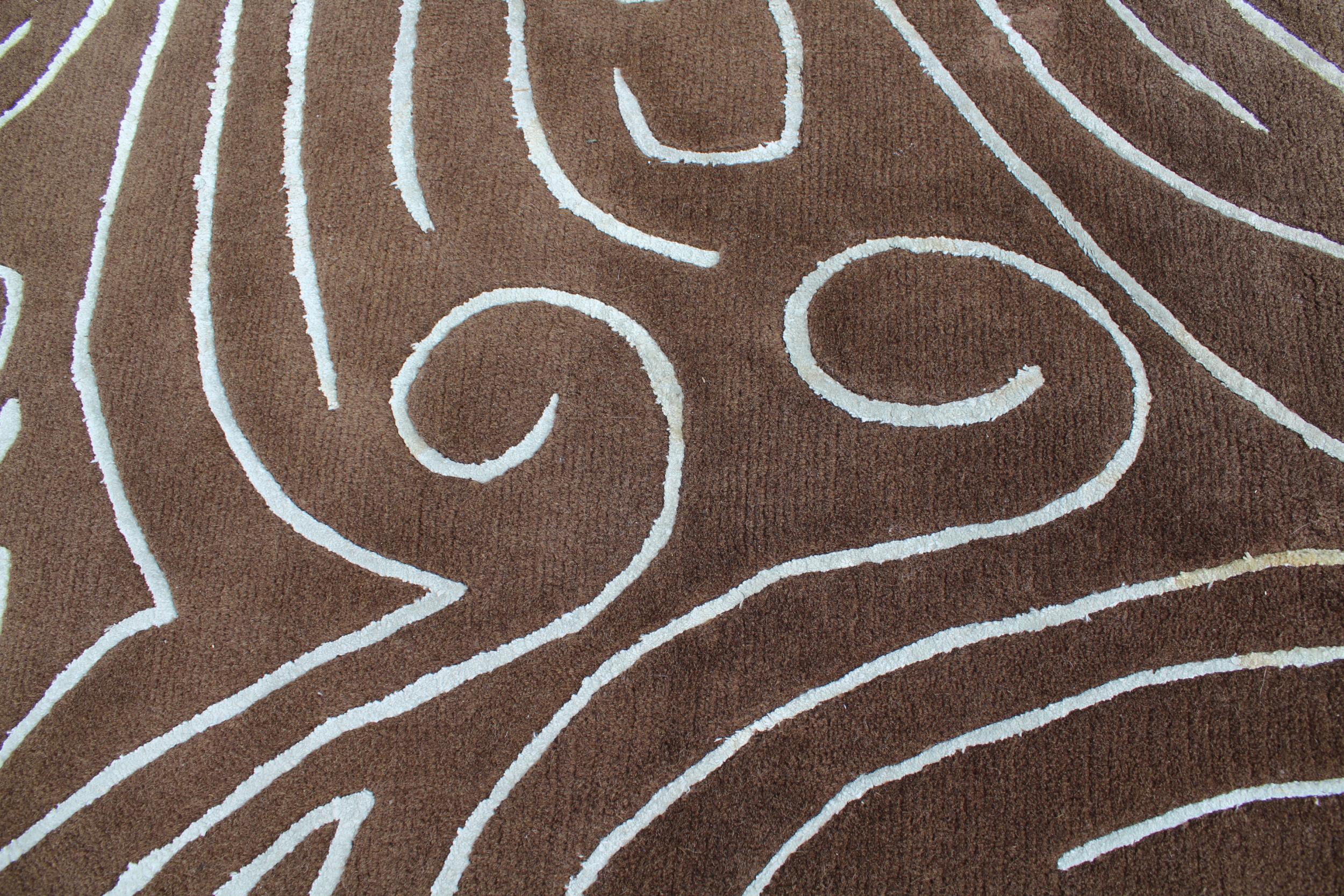 Modern chocolate brown and duck egg blue rug 8ft x 11ft - Image 3 of 5