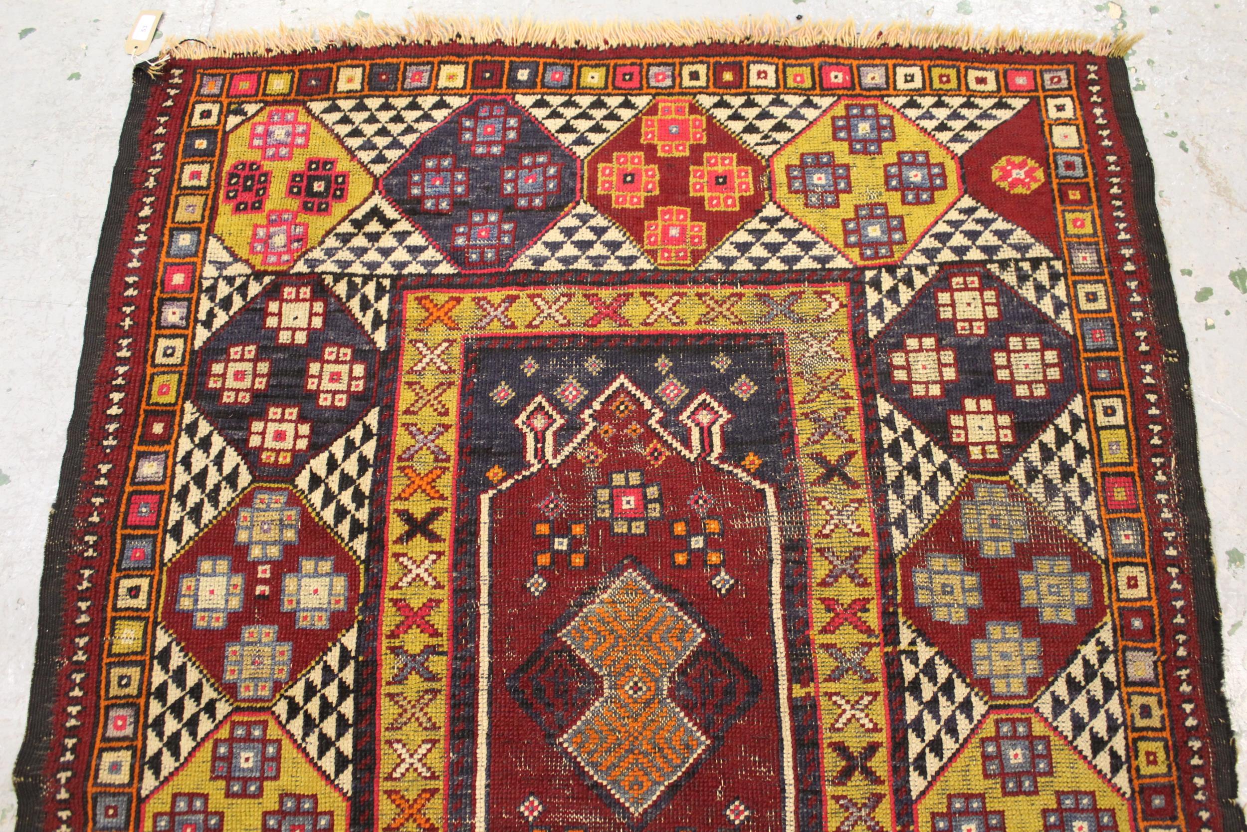 Small Anatolean rug with a central panel design and wide borders, in multiple colours, 5ft x 4ft - Image 3 of 4