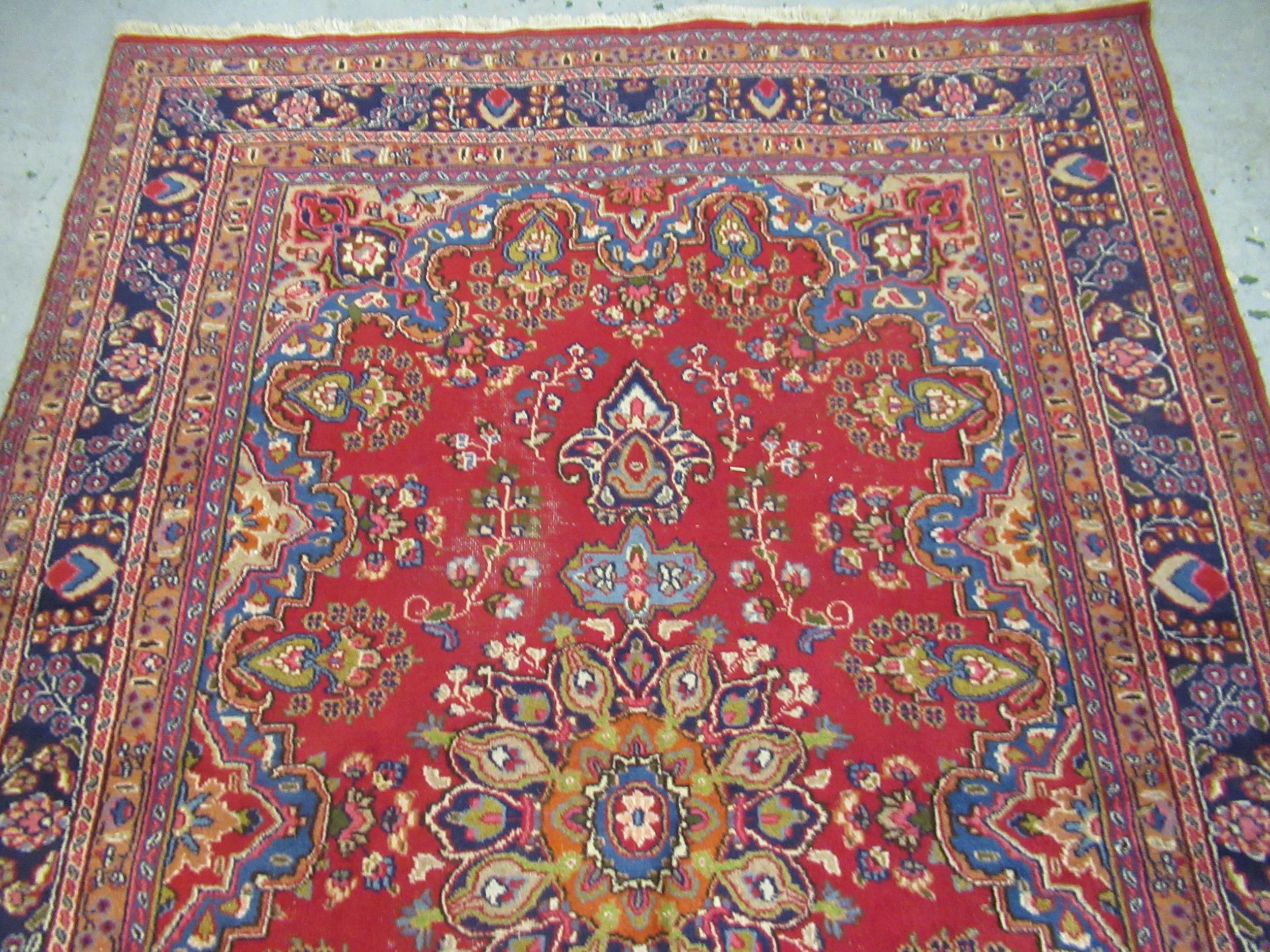 20th Century Turkish carpet of Persian design with a lobed medallion and all over floral pattern - Image 3 of 5