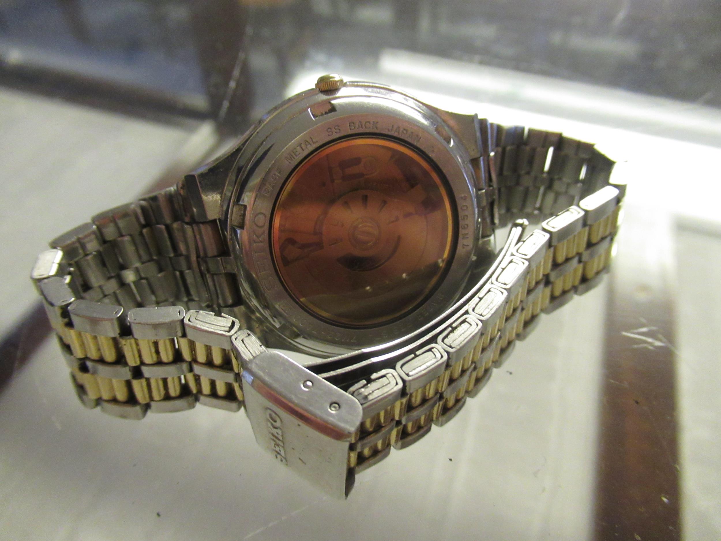 Gentleman's Seiko quartz bi-metal wristwatch still in original box. This was the first self - Image 2 of 3