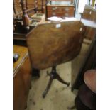 19th Century mahogany tilt top pedestal table on swept supports, Edwardian oval crossbanded inlaid