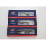 BACHMANN BOXED LOCOMOTIVES 3 boxed locomotives, 31-526 Class A2 60537 Bachelors Button, 31-997 LMS