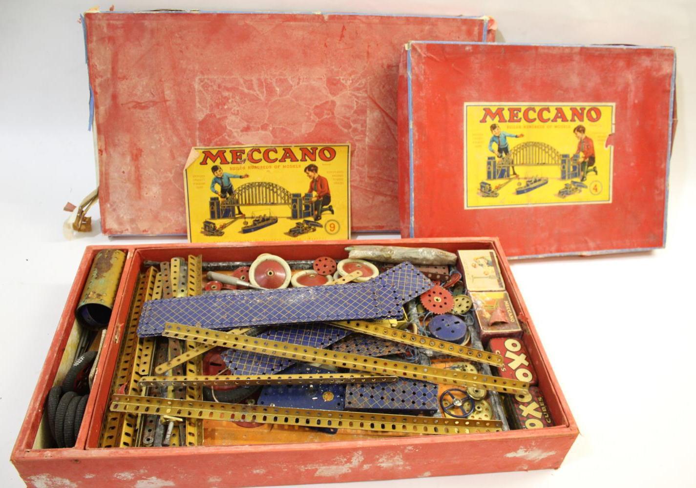 MECCANO BOXED SET a boxed set Meccano No 9, with 2 layers with various accessories, box and items in