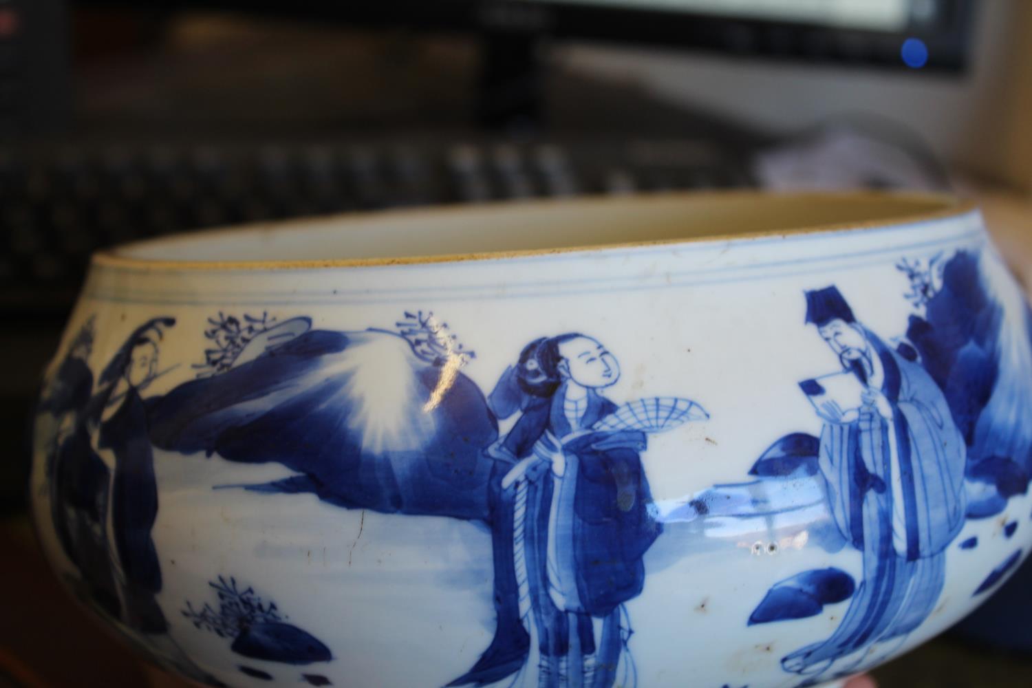 CHINESE PORCELAIN BLUE & WHITE CENSER - KANGXI Qing Dynasty Kangxi period, the rounded sides - Image 13 of 44