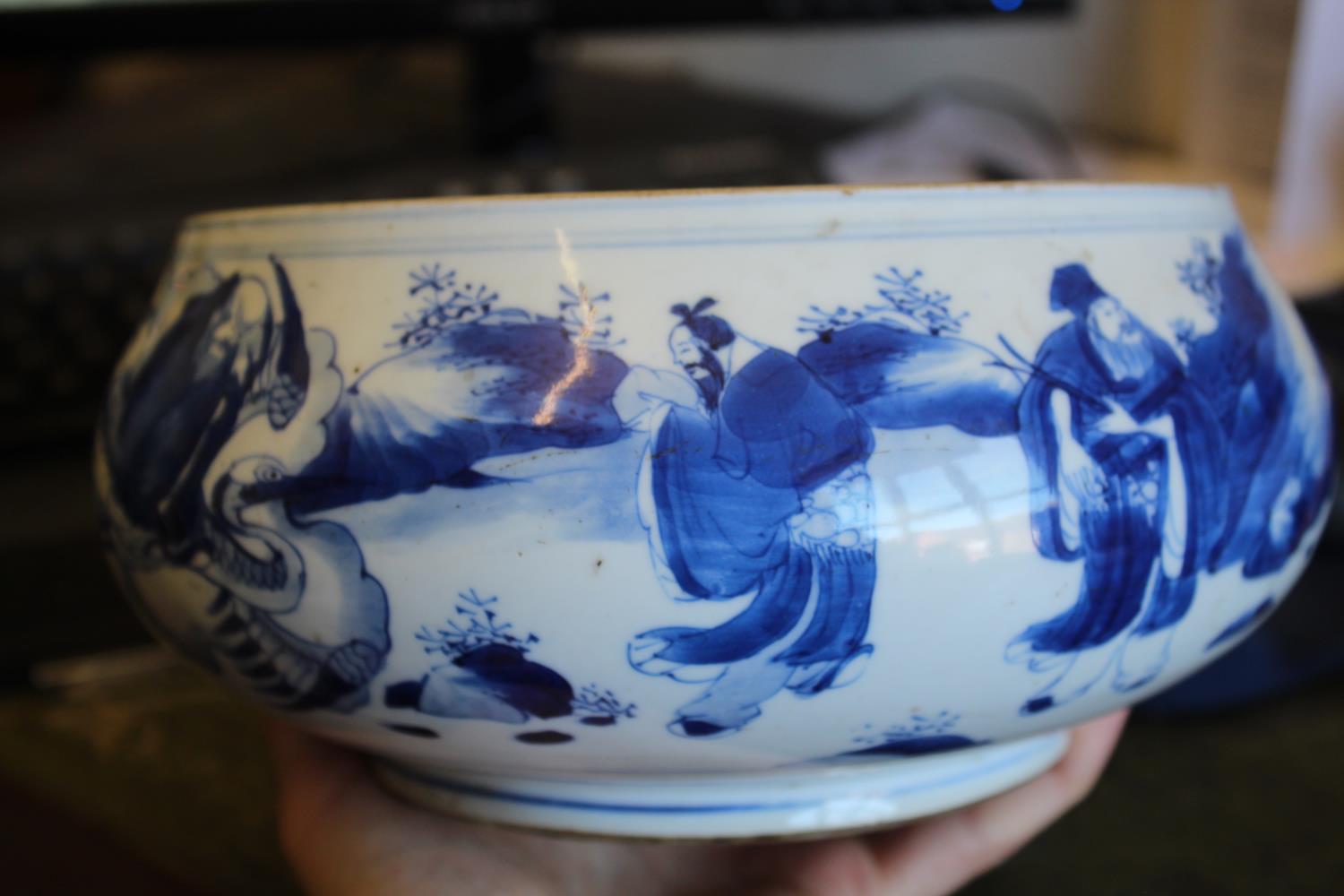 CHINESE PORCELAIN BLUE & WHITE CENSER - KANGXI Qing Dynasty Kangxi period, the rounded sides - Image 10 of 44