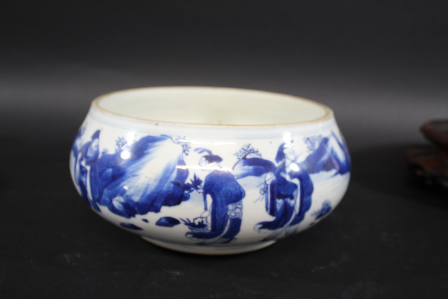 CHINESE PORCELAIN BLUE & WHITE CENSER - KANGXI Qing Dynasty Kangxi period, the rounded sides - Image 4 of 44